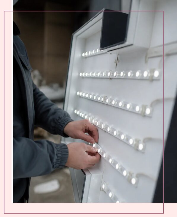 Подсветка светового короба для вывесок и рекламы в Дальнегорске